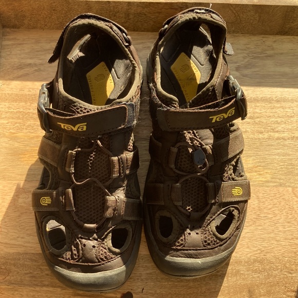Teva mens sandals